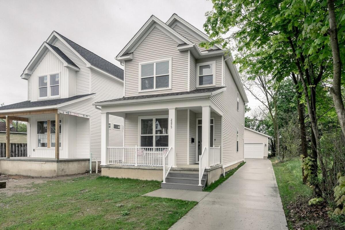 Luxury New 3br Cle Clinic Univcircle Little Italy Holiday home